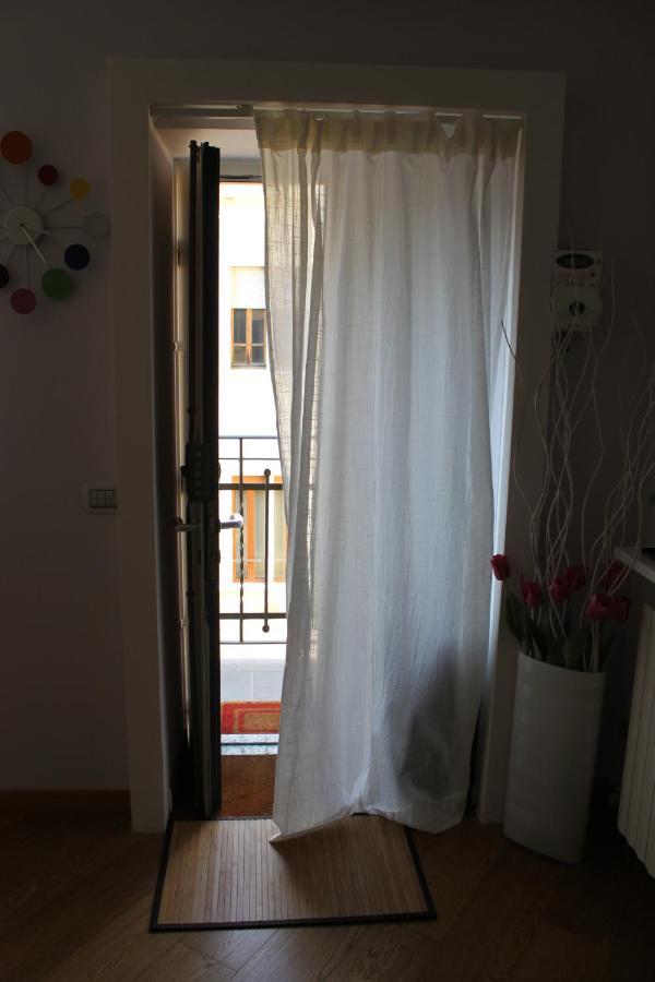 Squisito In Stabile Vecchia Appartement *